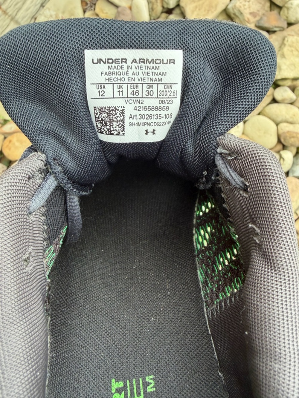 Under Armour Charged Men’s Running Shoes - Picture 4 of 4